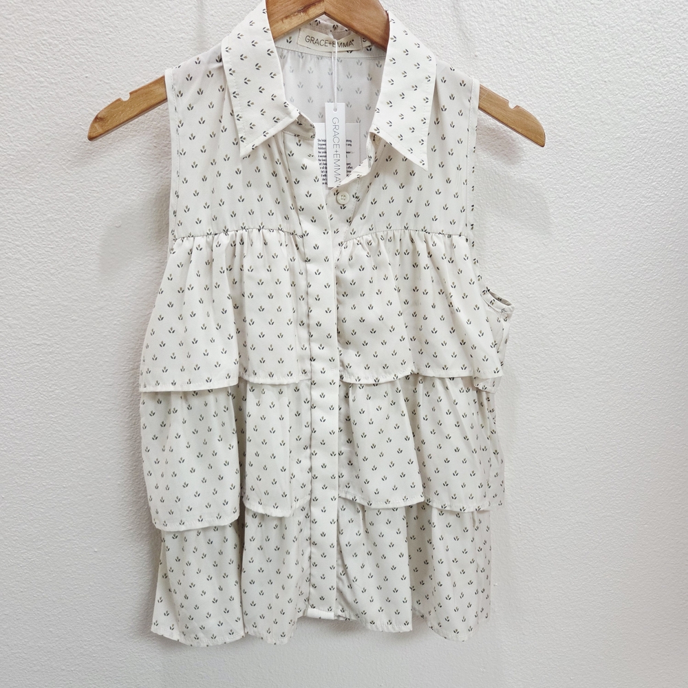 Elegant Cream Sleeveless Blouse